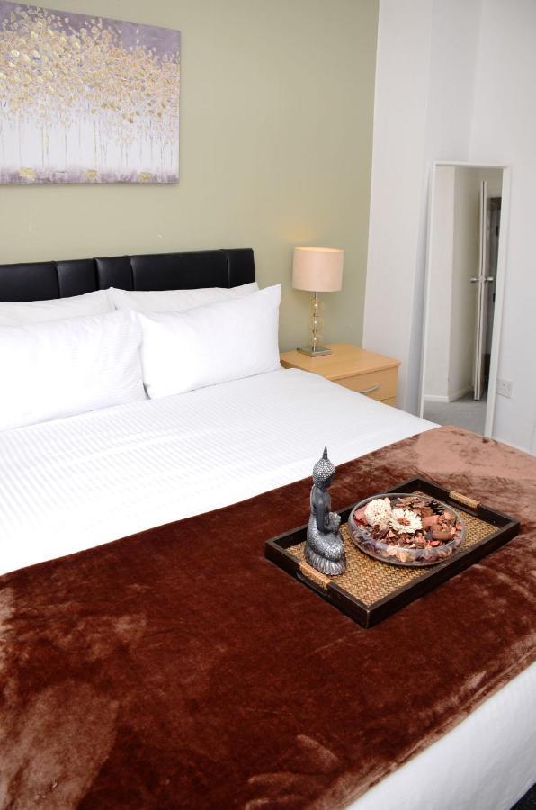 Sm Dreams Unlimited Serviced Accommodation- Stanwell-Staines-Heathrow Dış mekan fotoğraf